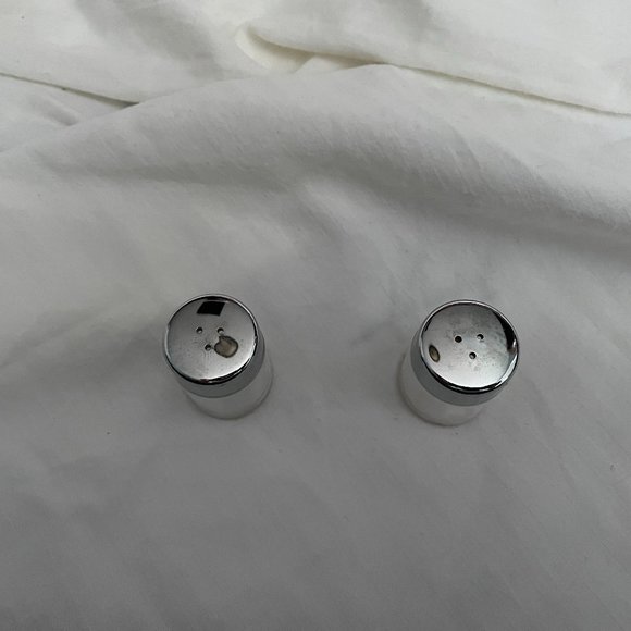 Delta Kitchen Vtg Delta Airlines Mini Salt And Pepper Shakers